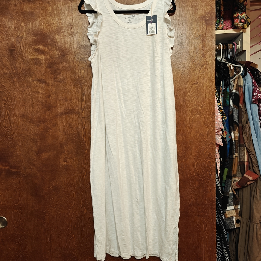 NWT Universal Thread Cream Maxi Dress